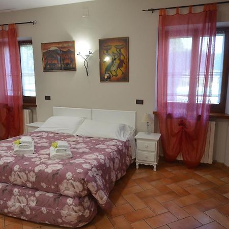 La Coccinella Bed & Breakfast Iesi Bagian luar foto