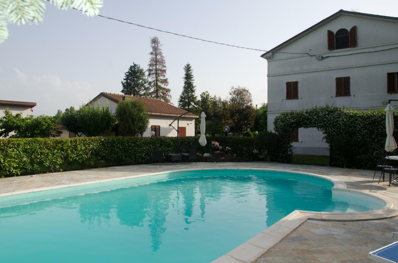 La Coccinella Bed & Breakfast Iesi Bagian luar foto